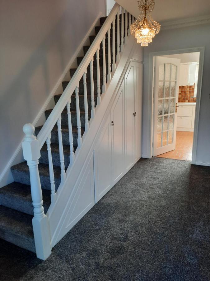 4 Bedroom, 15 Min To Limerick City Quiet Retreat. Kültér fotó