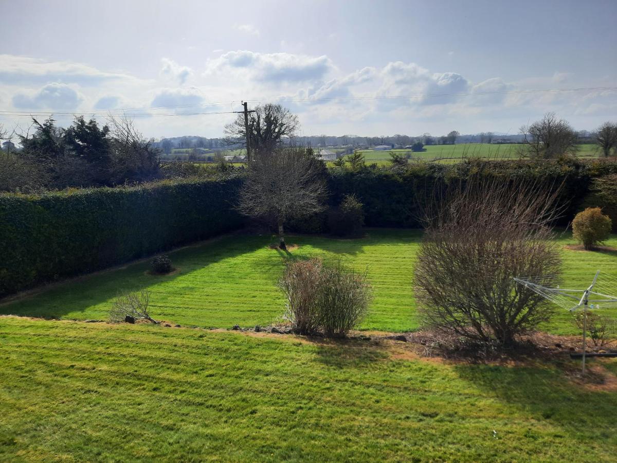 4 Bedroom, 15 Min To Limerick City Quiet Retreat. Kültér fotó